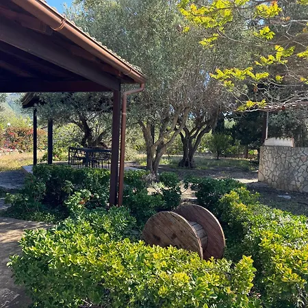 Il Giardino Di Rosa- 5 Min From The Sea-fraginesi Castellammare del Golfo